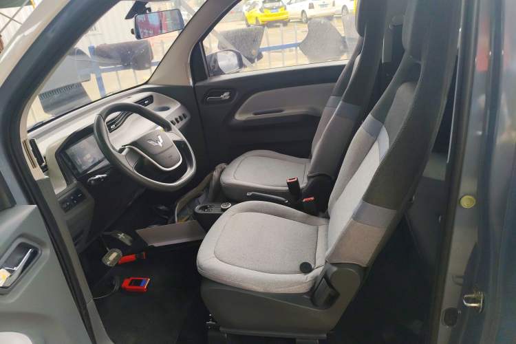 Used Wuling Hongguang MINIEV 2022 Macaron Premium Model – Lithium Iron Phosphate
