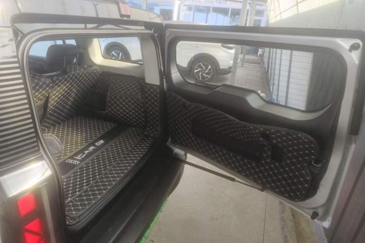 Used iCAR 03 2024 501km Two-Wheel Drive Long-Range Version Trunk