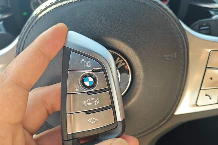 Used BMW 5 Series 2022 Second Facelift 525Li M Sport Package
