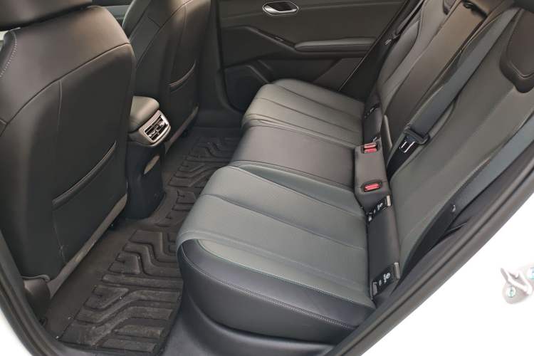 Used BYD Qin L 2025 EV 545KM Beyond Version Interior 4