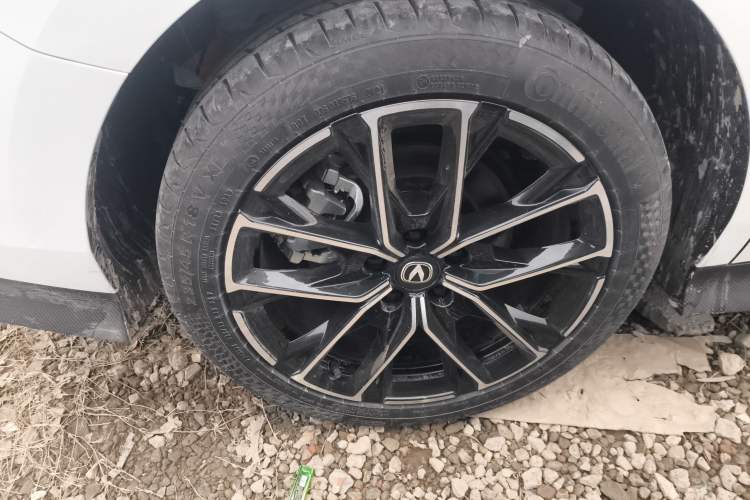 Used Changan UNI-V iDD 2024 Blue Whale Smart Electric iDD 136km ZhiKu Model