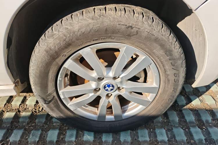 Used Venucia T70 2015 2.0L Manual RuiQu Version