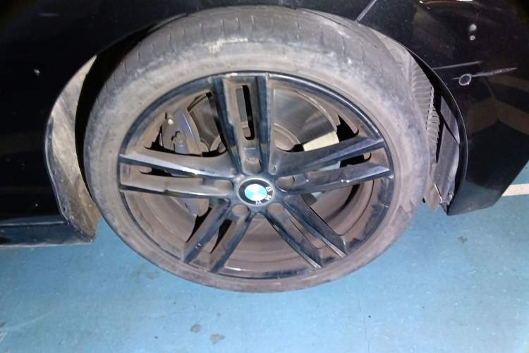 Used BMW 2 Series 2018 M240i Right Front Wheel Hub