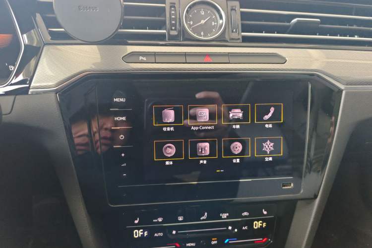 Used Volkswagen Magotan 2023 2 Million Units Limited Edition 330TSI DSG Leading Version