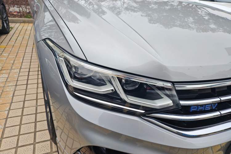 Used Volkswagen Tiguan L New Energy 2022 430 PHEV Plug-in Hybrid Flagship Edition Right Front Headlight
