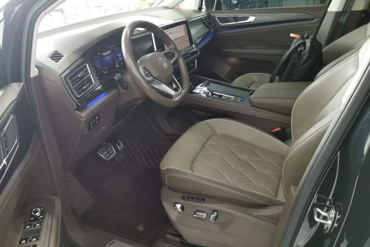 Used Volkswagen Viloran 2022 380TSI Prestige Edition Left Front Seat