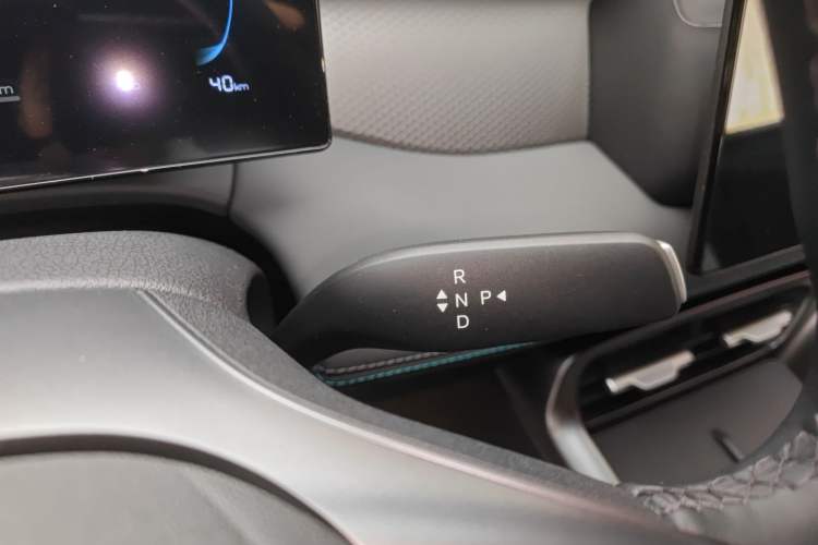 Used BYD Qin PLUS 2026 DM-i 128KM Progressive Model Gear Lever