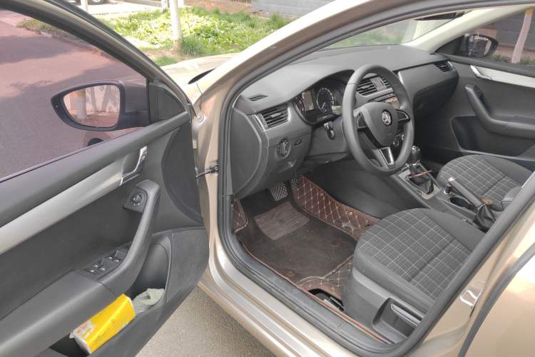 Used Skoda Octavia 2018 TSI230 DSG Comfort Edition
