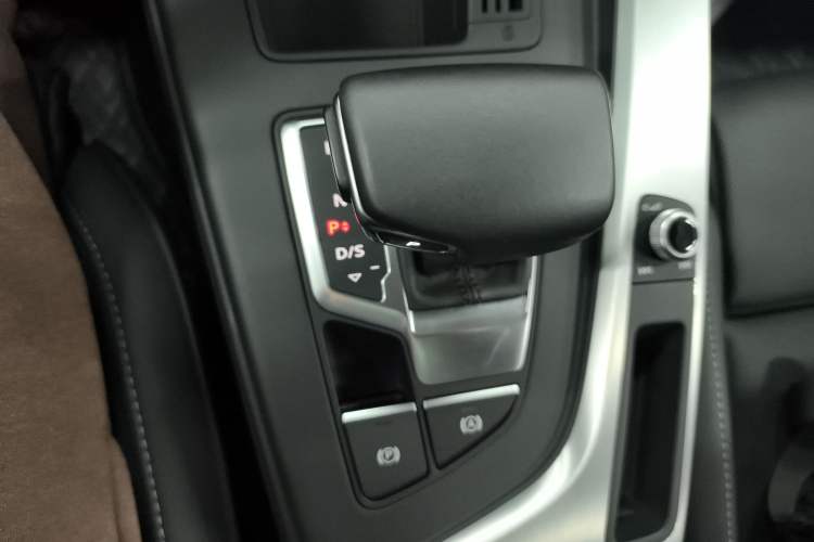 Used Audi A4L 2020 40 TFSI Fashion Dynamic Model