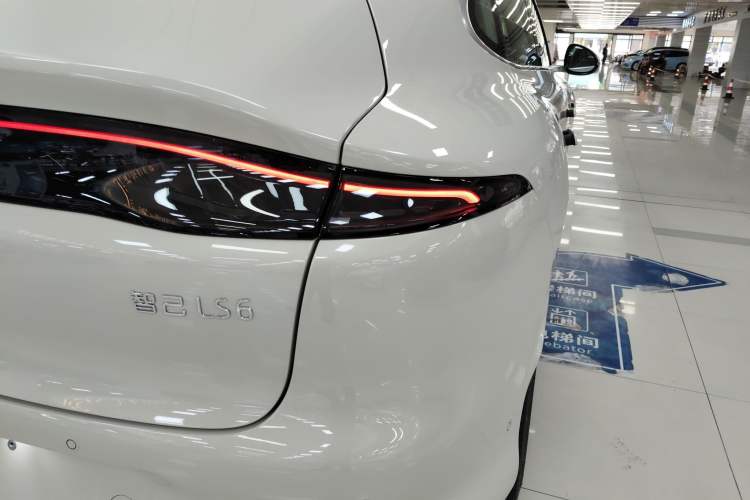 Used IM LS6 2026 Model Pure Electric Max Right Rear Taillight