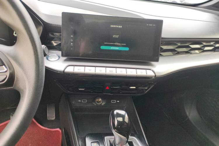 Used MG 5 2021 180 DVVT CVT Youth Luxury Edition
