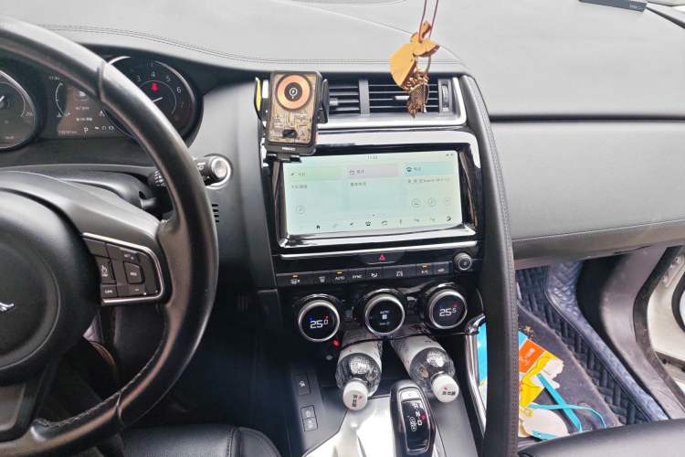 Used Jaguar E-PACE 2018 P200 S China V-standard Audio And AC Panel