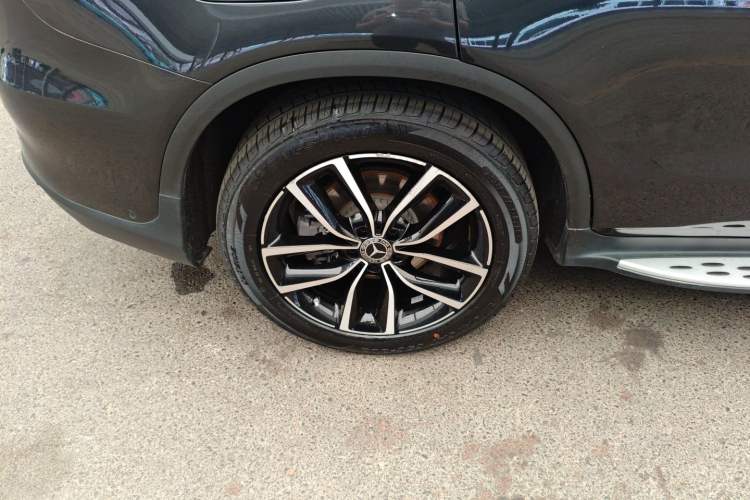 Used Mercedes-Benz GLC 2020 Facelift GLC 300 L 4MATIC Dynamic Edition
