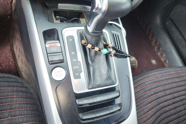 Used Audi A4L 2016 35 TFSI Collector's Edition Automatic Standard Model
