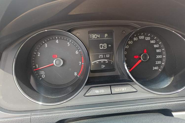 Used Volkswagen Lavida 2017 1.6L Automatic Comfort Edition