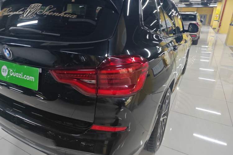 Used BMW X3 2020 xDrive30i Luxury Model with M Sport Package Right Rear Taillight