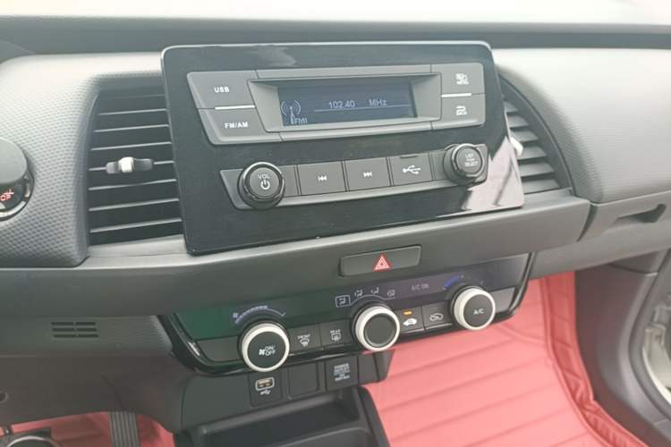 Used Honda Fit 2021 1.5L CVT Trend Edition Audio And AC Panel
