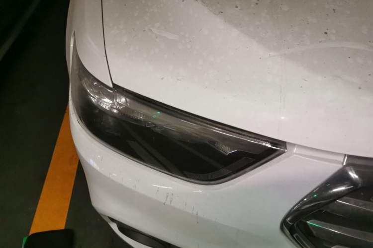 Used Haval H6 2017 Blue Label Sport Edition 1.5T Automatic Two-Wheel Drive Luxury Model Right Front Headlight