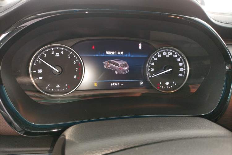 Used Buick GL8 2021 Land Cruiser Executive Class 652T Comfort Model
