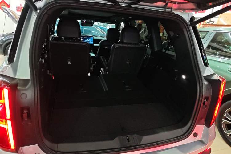 Used GAC Trumpchi GS8 2022 Flagship Series 2.0 TGDI Two-Wheel-Drive Prestige Edition (6-seater)