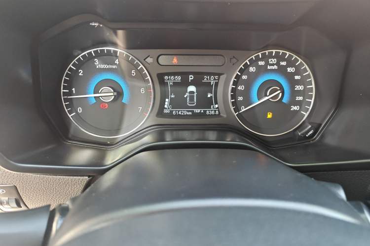 Used Dongfeng Fengon 580 2017 1.5T CVT Luxury Model
