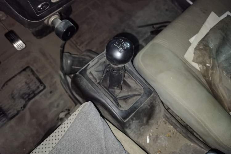 Used Wuling Rongguang 2011 1.2L Base Version