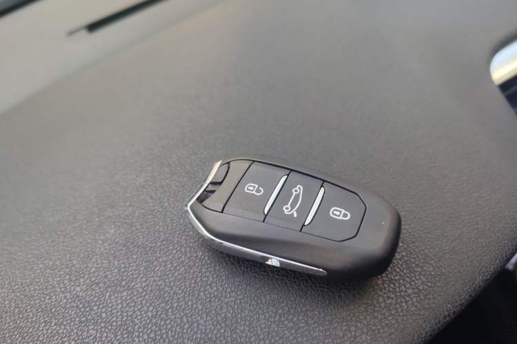 Used DS 6 2016 1.6T Luxury Edition THP160