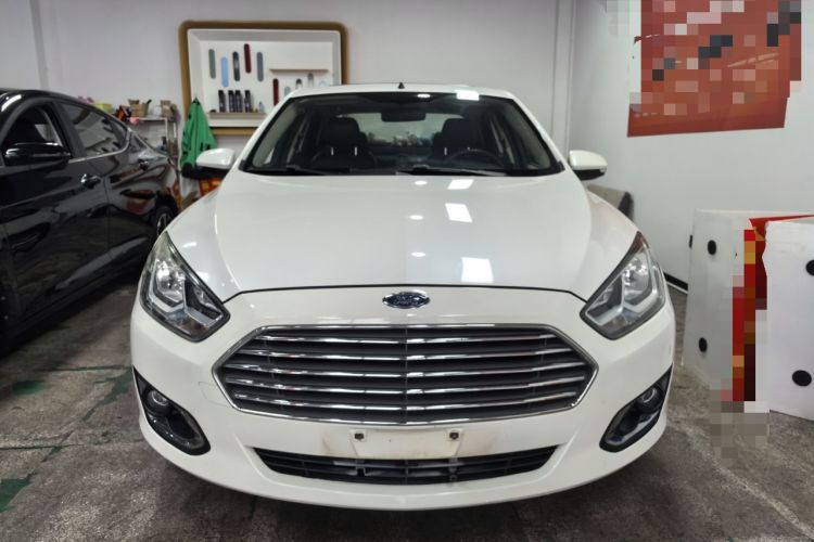 Used Ford Escort 2015 1.5L Automatic Fashion Model Front