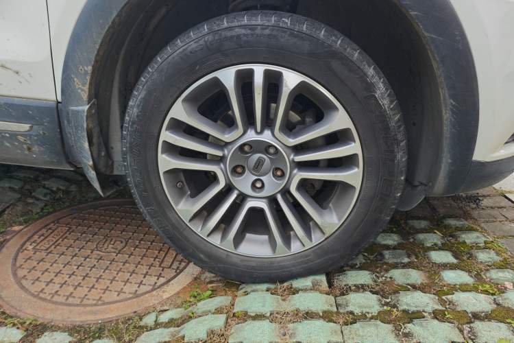 Used Qoros 5 2016 1.6T Automatic Luxury Model