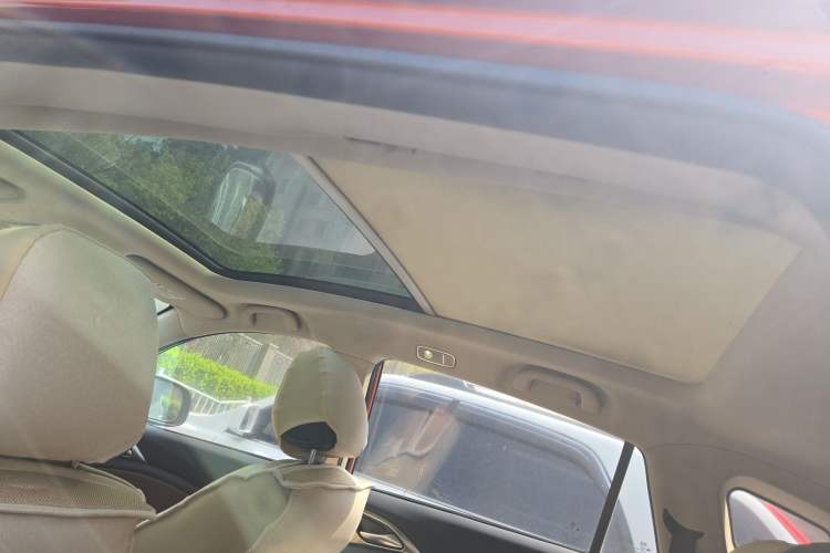 Used BYD Song 2016 GaiShi Edition 1.5TID Automatic Elite Model
