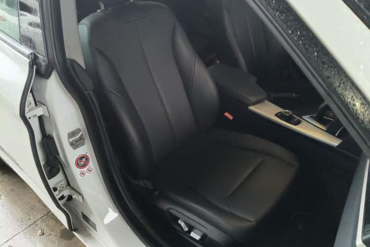 Used BMW 3 Series GT 2017 320i Sport Edition
