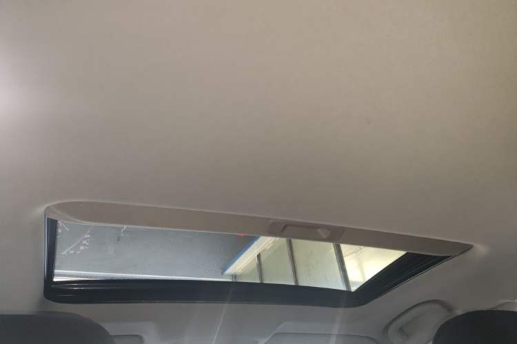 Used Nissan Teana 2016 Revised Version 2.0L XL Comfort Edition Headliner