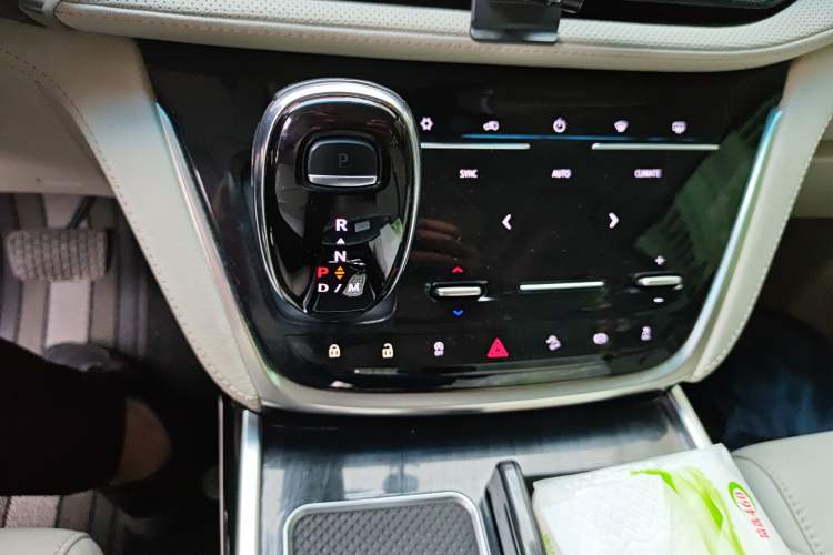 Used Buick GL8 2021 ES Landtrek 653T Comfort Edition
