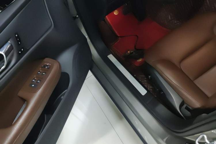 Used Volvo S60 2021 T4 Zhiyi Luxury Edition
