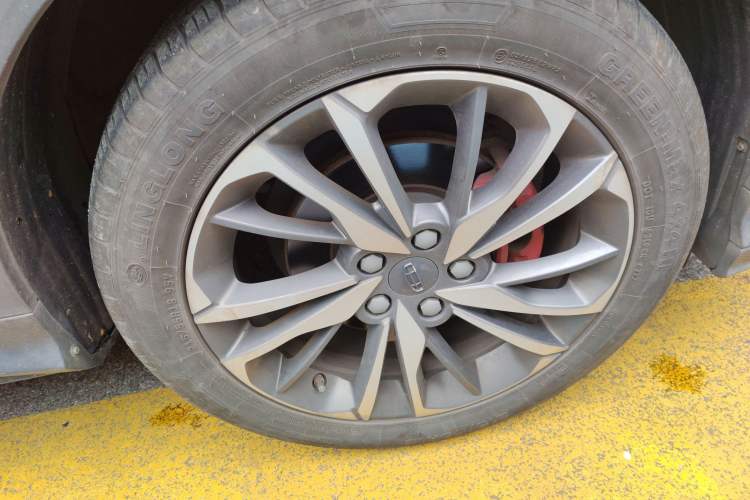 Used Geely Auto Coolray 2019 Sport Model 260T DCT Battle China V Standard