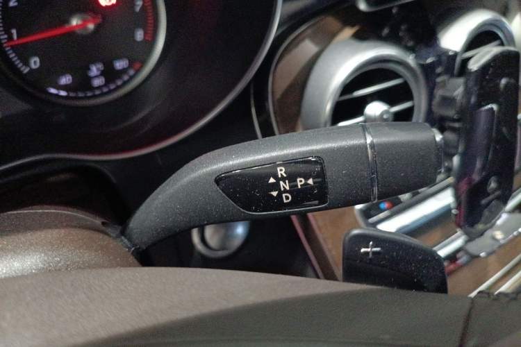 Used Mercedes-Benz GLC 2016 GLC 300 4MATIC Dynamic Model
