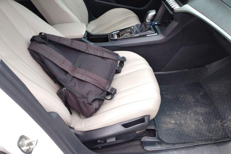 Used Peugeot 408 2022 1.6T Dream Edition Right Front Seat