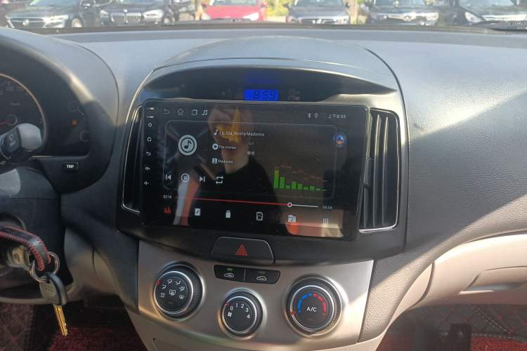 Used Hyundai Celesta 2015 1.6L Automatic Comfort Model Audio And AC Panel