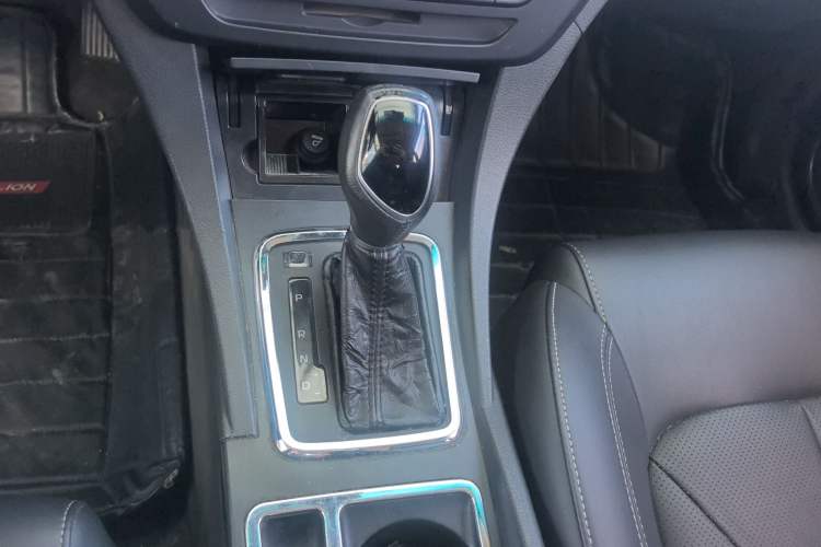 Used Geely Auto Emgrand 2017 Sedan Million Edition 1.5L CVT Upward Version
