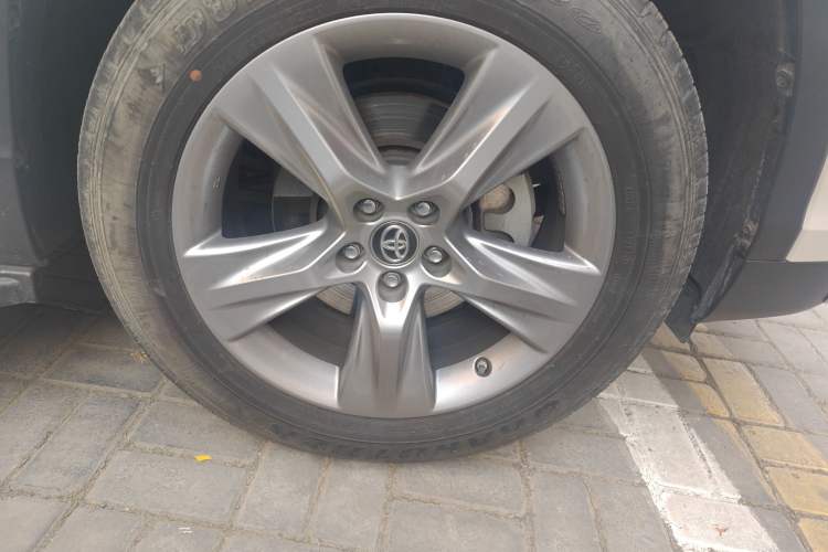 Used Toyota Highlander 2017 2.0T Four-Wheel Drive Luxury Edition 7 Seats