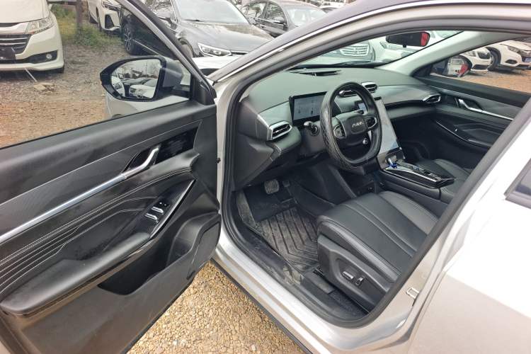 Used Dongfeng Aeolus Mage 2023 DH-i 1.5T Prestige Edition