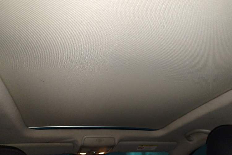 Used Volkswagen Tiguan 2015 1.8TSI Automatic Two-Wheel Drive Luxury Model Headliner