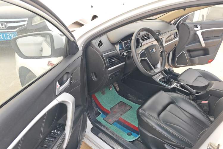 Used Geely Auto Emgrand 2017 Sedan Million Edition 1.5L Manual - Upward Version Driver Seat