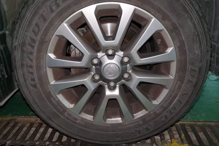 Used Toyota Prado 2018 3.5L Automatic TX-L with Rear-Mounted Spare Tire