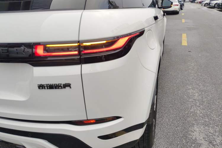 Used Land Rover Range Evoque 2026 Model Range Rover Velar L SE
