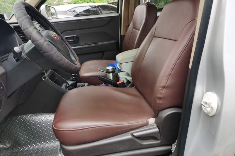 Used Wuling Hongguang V 2022 1.5L Enjoy Edition Electric-Powered LAR Left Front Seat