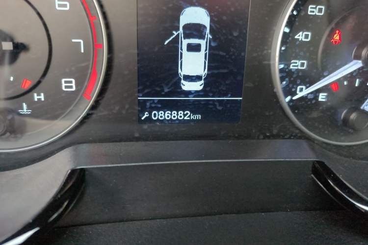 Used Dongfeng Aeolus AX5 2017 1.4T Automatic Qushang Model Odometer Close Up