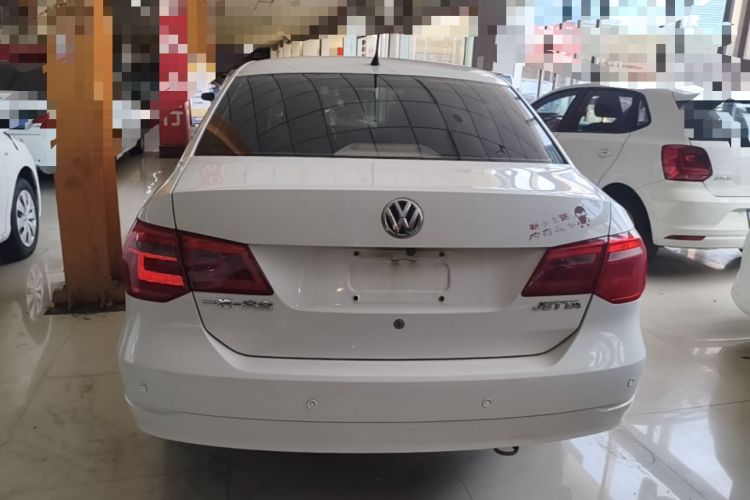 Used Volkswagen Jetta 2013 1.6L Manual Fashion Edition