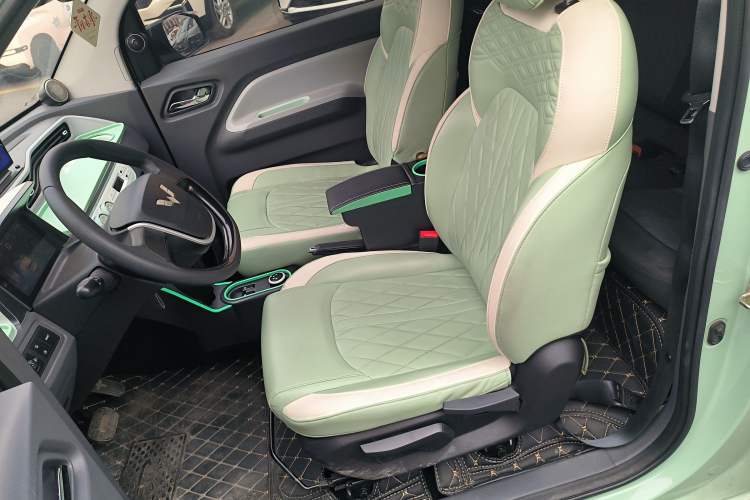 Used Wuling Hongguang MINIEV 2021 Macaron Premium Model – Lithium Iron Phosphate Left Front Seat
