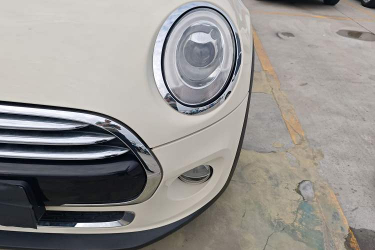 Used MINI 2016 1.5T COOPER Five-Door Edition Left Front Headlight